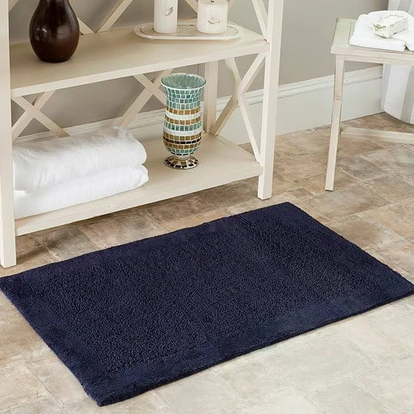 Safavieh Plush Master Bath Rug