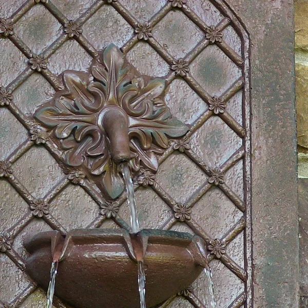Sunnydaze Rosette Solar Wall Fountain