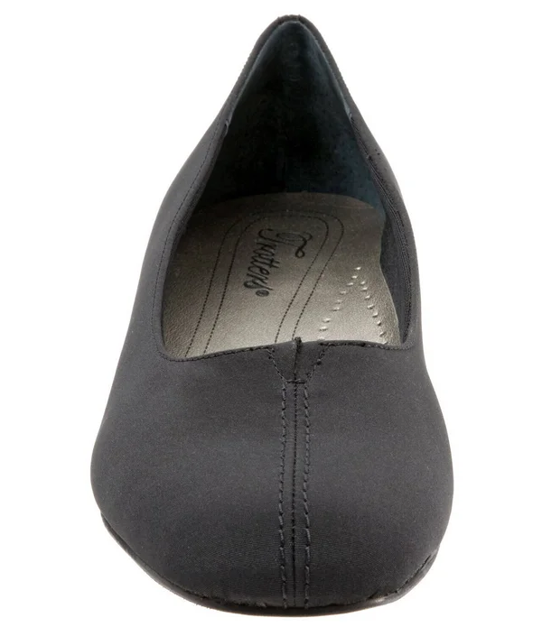 Trotters Doris Pumps, Women's, Black Micro, Size: 8.5