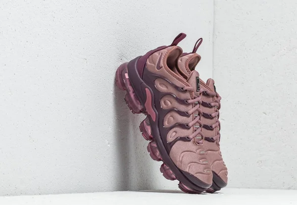 Nike Air VaporMax Plus Smokey Mauve Women's Shoes - Size: 9