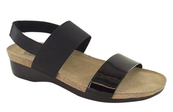 Munro Women's Pisces, Black Fabric/Patent Size: 9 N