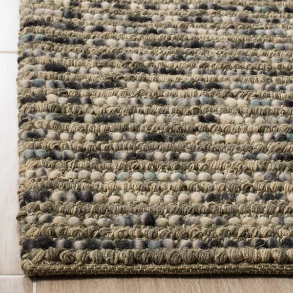 Safavieh Bohemian Grey Area Rug; 4& x 6&