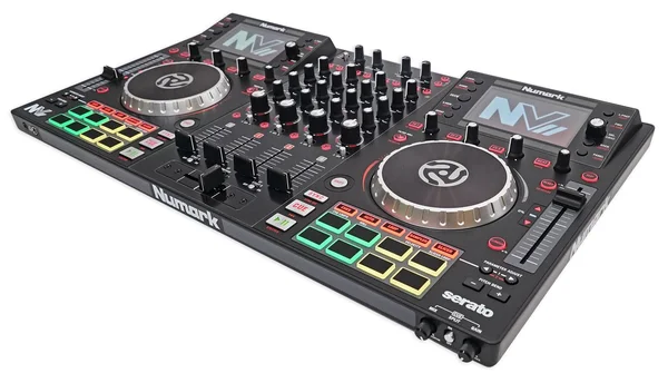 Numark NVII Intelligent Dual-Display Serato DJ Controller 4-Channel, USB + Case