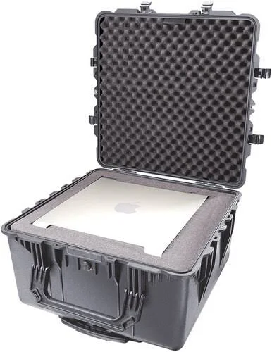 Pelican 1640 Transport Case with Foam Black