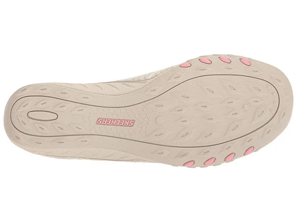 Skechers Women's Relaxed Fit Breathe Easy Sweet Jam Sneaker, Natural