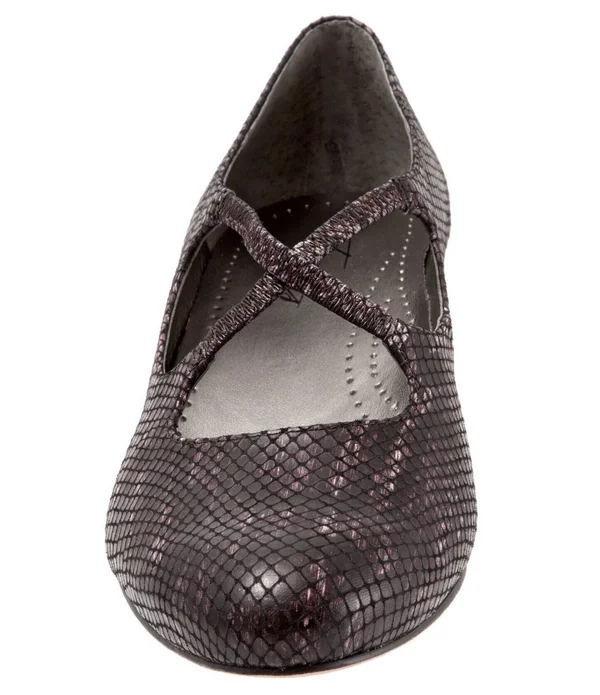 Trotters Jamie Pumps - Women's, Navy Snake, Size: 5.5