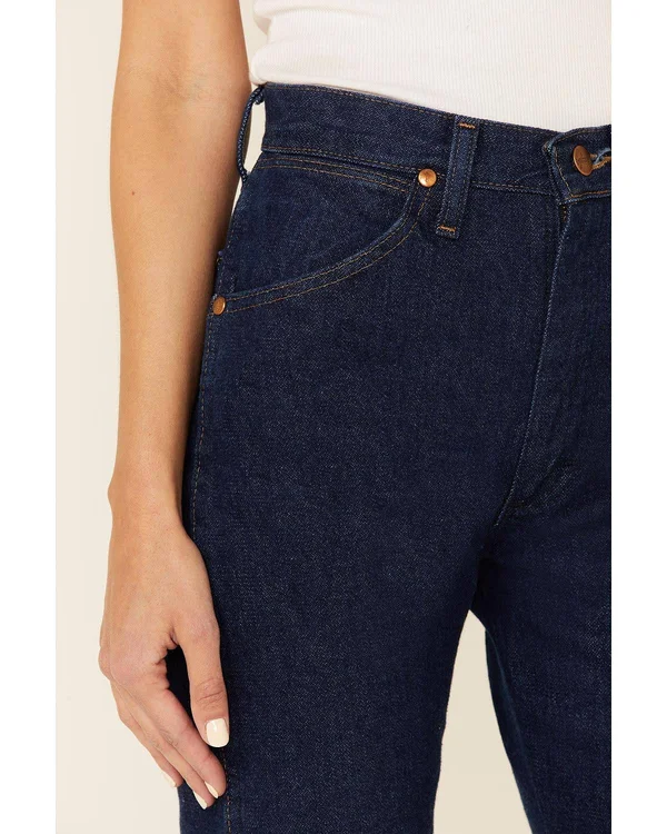 Wrangler Women's Prewashed Cowboy Cut Slim Fit Jeans