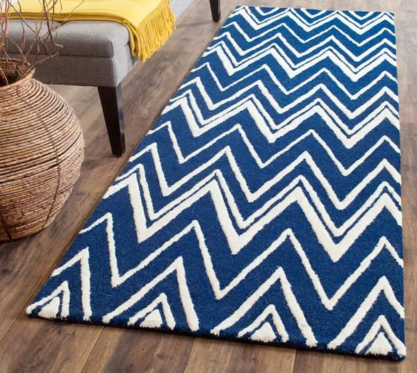 Safavieh Cambridge Navy & Ivory 2&-6x22 x 12& Rug