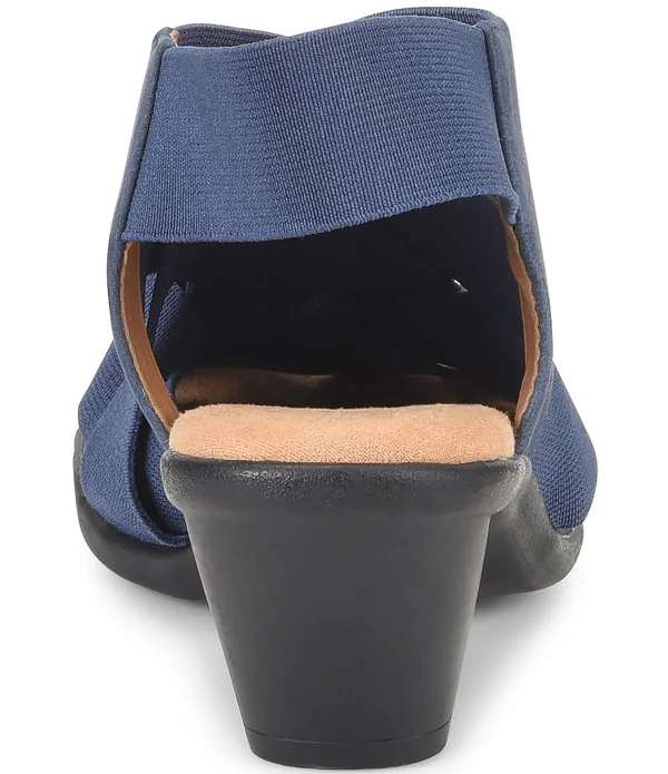 Women's Comfortiva Farrow Navy - in Size 7.5