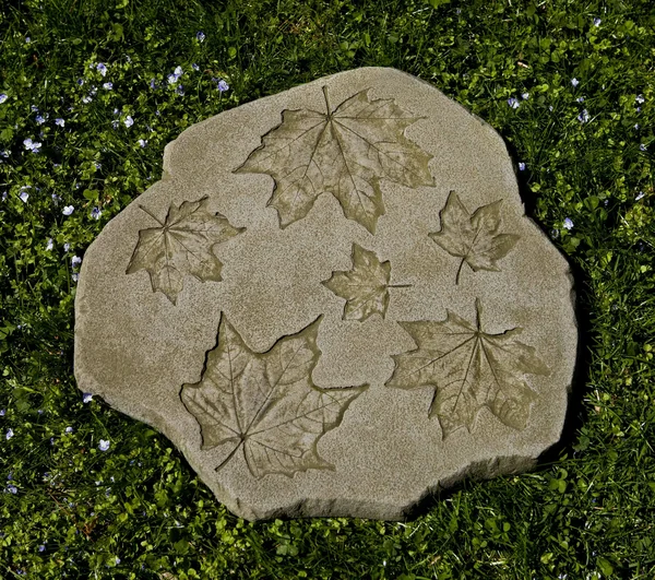 Campania International Sugar Maple Stepping Stone - Copper Bronze