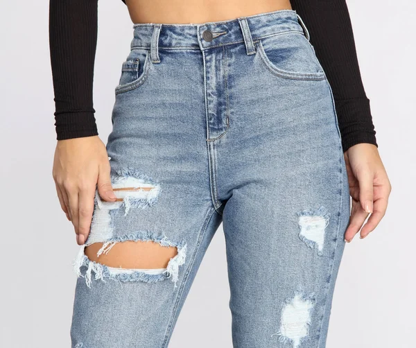 Chic Destruction High Rise Boyfriend Jeans in Medium Denim, Size: 0, Windsor