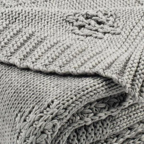 Safavieh Cozy Knit Geometric Throw, Grey