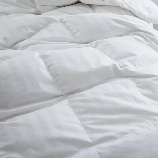 Puredown All Seasons White Down Comforter with 100% Cotton Cover 500 TC - Twin