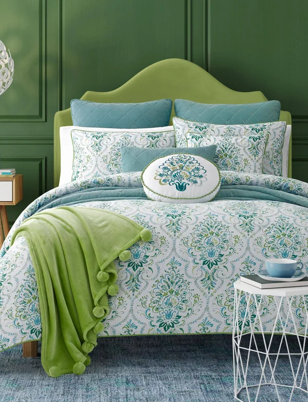 Kinsley Teal Comforter Set by Five Queens Court, Size: Twin
