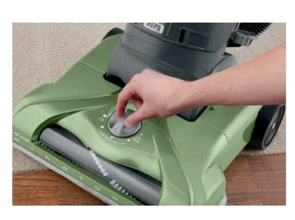Hoover WindTunnel T-Series UH70120 Rewind Upright Vacuum - Bagless - HEPA