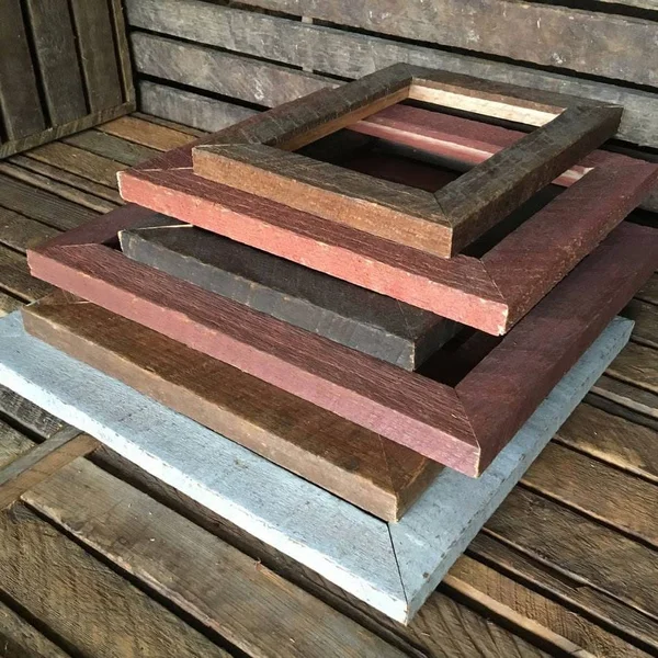 Countryside Classic Distressed Crimson Frame Collection - 10x20