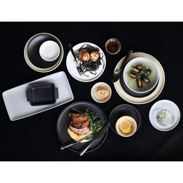Tuxton VGA-090 9 in. Coupe Plate Matte Gray