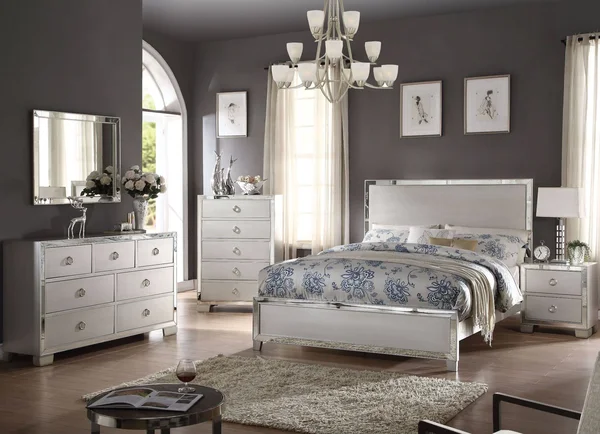 Acme Furniture Voeville II Chest - Platinum