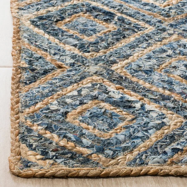 Safavieh Cape Cod Natural & Red Area Rug; 5& x 8&