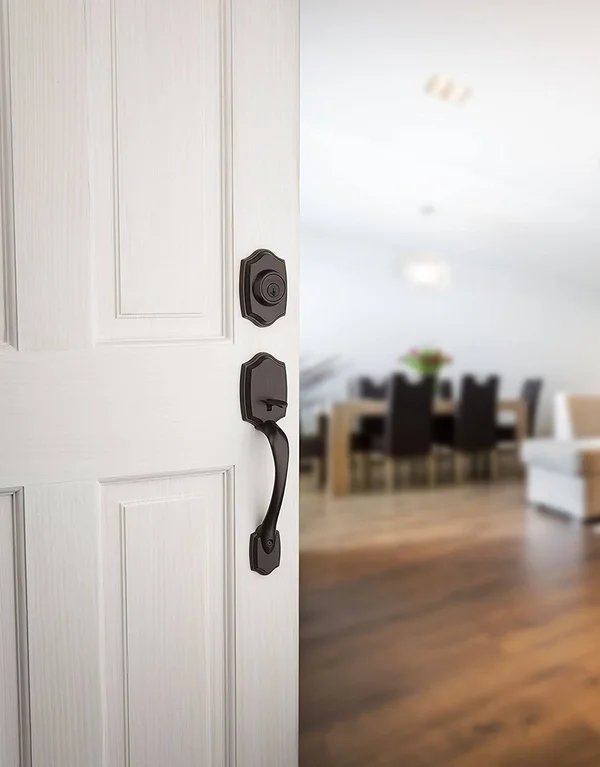 Kwikset 96870-100 Belleview Single Cylinder Handleset with Cove Knob Featuring S